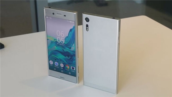 Sony Xperia Xz'yi Denedik!