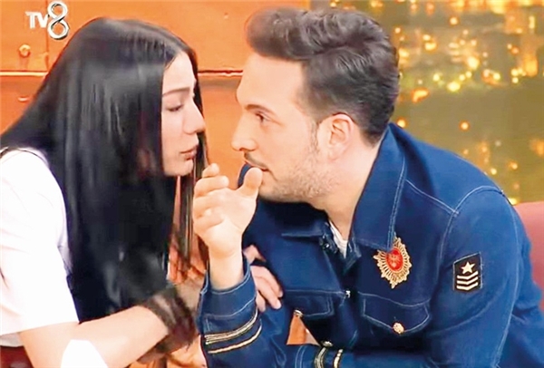 Demet Özdemir-Oğuzhan Koç aşkı böyle görüntülendi.. 