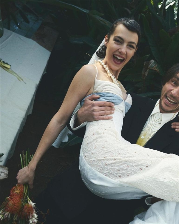 Ahmet Rıfat Şungar ve Esra Gülmen, Büyükada'da evlendi