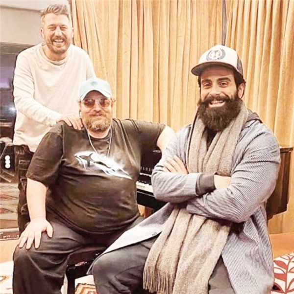 Kıvanç Tatlıtuğ ve eşi Başak Dizer Tatlıtuğ vakalar artınca Bodrum'a döndü