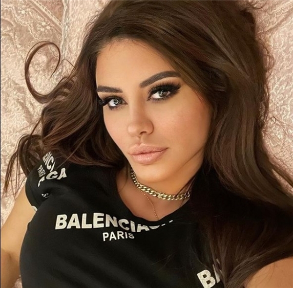  <a class='keyword-sd' href='/ebru-polat/' title='Ebru Polat'>Ebru Polat</a>: Bir erkekten vazgeçince deli numarası yapıyorum