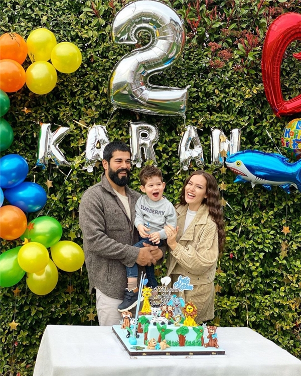Fahriye Evcen: Haydi yaz gelsin