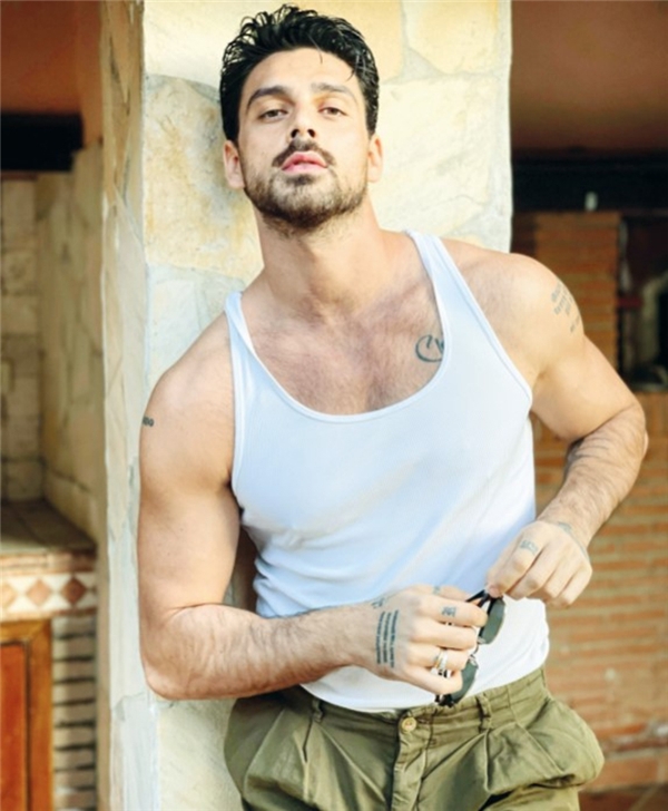 Michele Morrone: Bir gecede 2 milyon yeni takipçiye uyandım