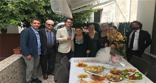 <a class='keyword-sd' href='/sevinc-erbulak/' title='Sevinç Erbulak'>Sevinç Erbulak</a> ile Volkan Cengen evleniyor... Düğün tarihi belli oldu!
