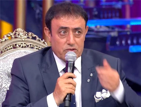 İbo Show'un son bölümünde duygulandıran anlar! Mahmut Tuncer'den İbrahim Tatlıses'e sitem: Neden sürekli ağlıyorsun