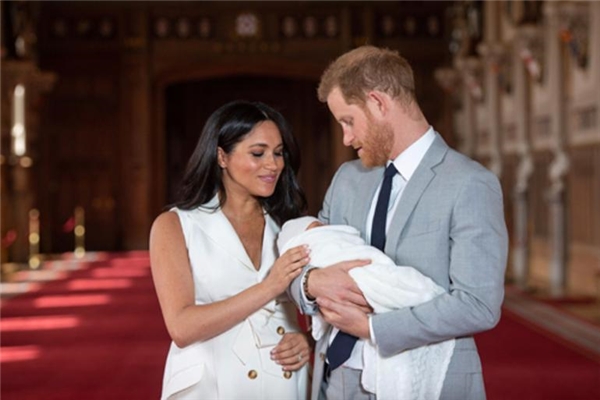 Prens Harry ile Meghan Markle'ın yeni dünyaya gelen kızı Lilibet Diana, 