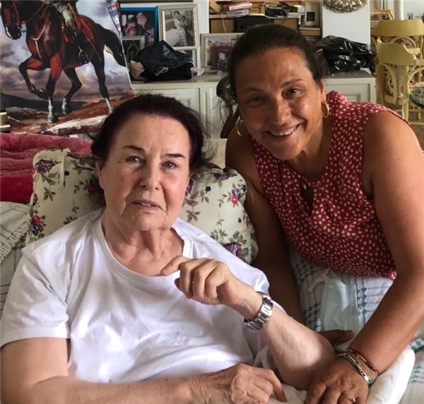 Fatma Girik'in hayatı film oluyor... 'Rüyalarımda koşuyorum'