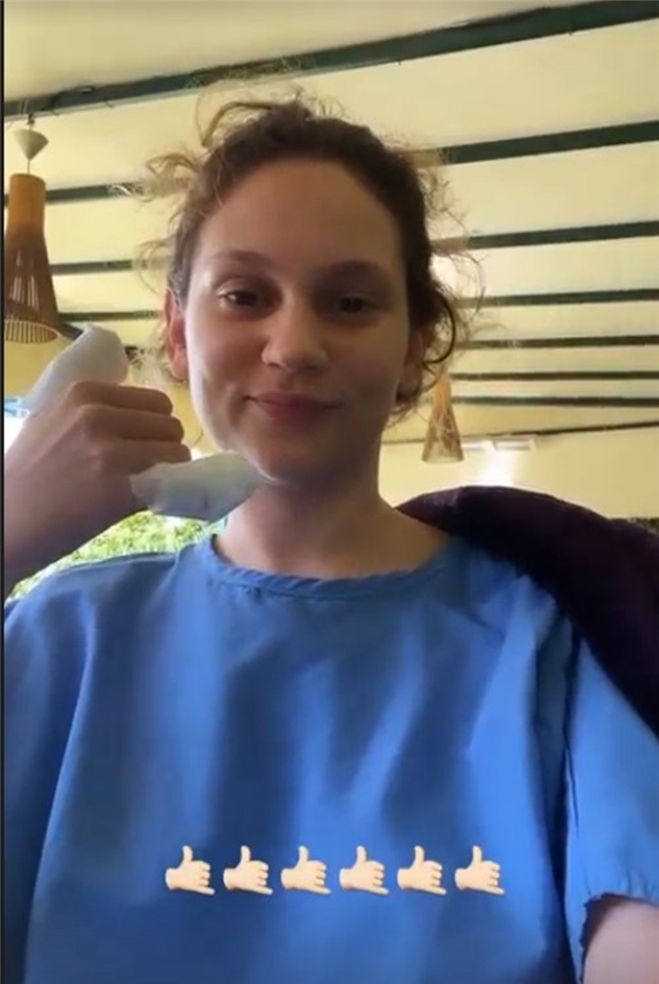 <a class='keyword-sd' href='/farah-zeynep-abdullah/' title='Farah Zeynep Abdullah'>Farah Zeynep Abdullah</a> hastanelik oldu... Parmağı kırıldı tırnağı da çıktı!