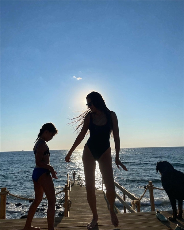 Serenay Sarıkaya'dan yeni fotoğraf!