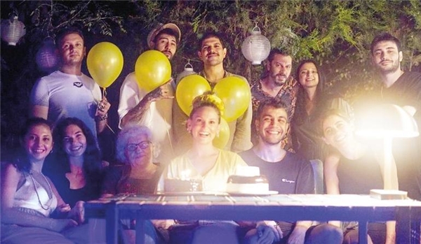 Efe Çelik'ten Farah Zeynep Abdullah'ın yeni yaşına özel kutlama