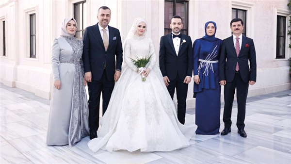 Hamidi Ailesi'nin mutlu günü