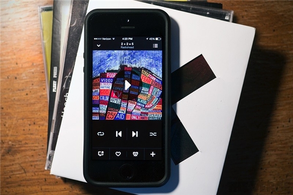 beats_iphone_main.0