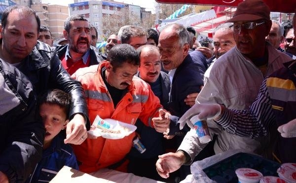 Etli pilav izdihamı
