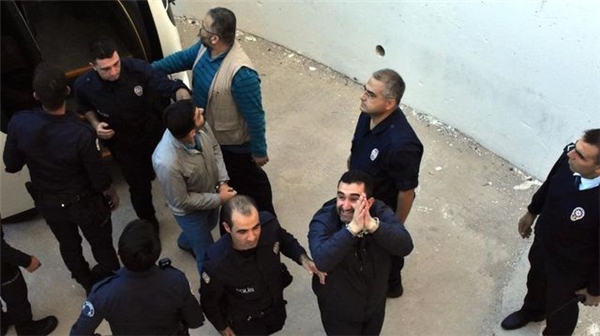 Darbe Girişimiyle İlgili 74 Askere Daha Gözaltı Kararı