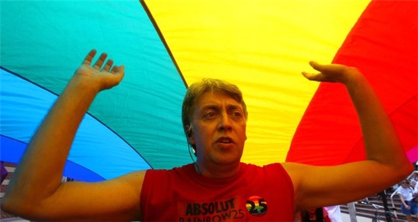 Gökkuşağı Bayrağının Yaratıcısı Gilbert Baker Hayatını Kaybetti
