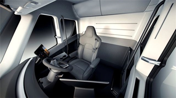 Musk, İlk Elektrikli TIR'ı Tanıttı