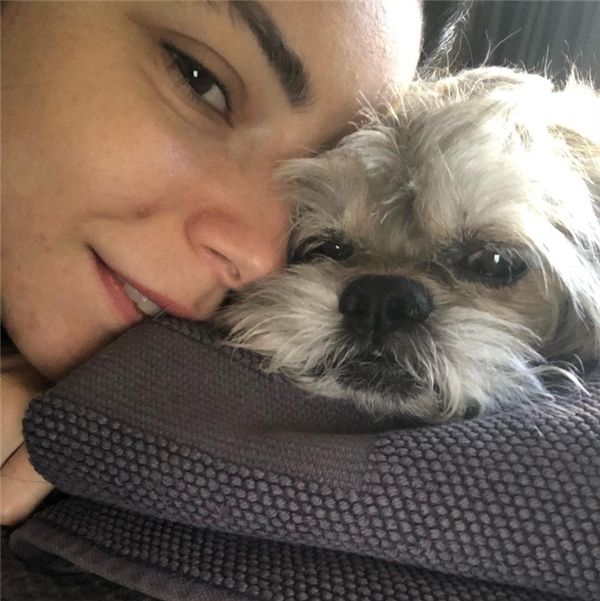 Merve Boluğur'dan köpeğine veda: Anne olamadım ama sen benim hep çocuğumdun