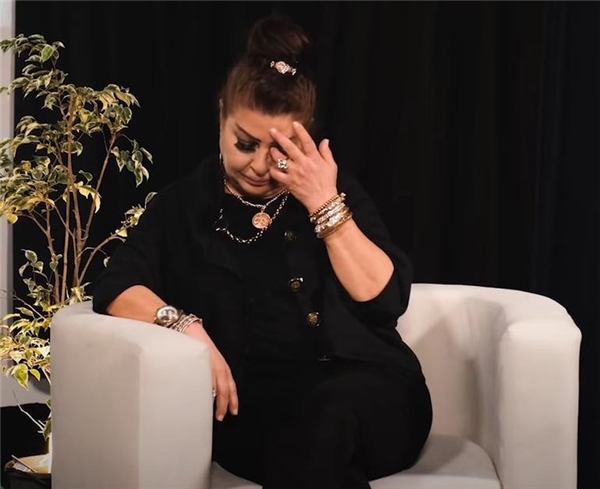 Şarkıcı Yeliz gözyaşı dolu hayat hikayesini anlattı: Özcan ile Hilmi Topaloğlu yüzünden ayrıldık... 'Baba çok acı çekiyorum'