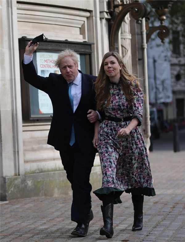 İngiltere Başbakanı Boris Johnson ile Carrie Symonds düğüne hazırlanıyor