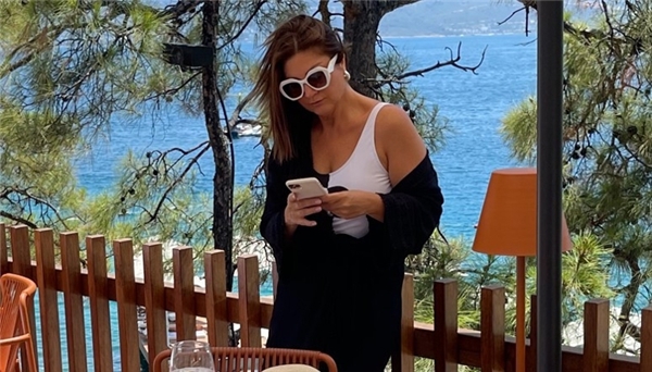 Sibel Can'dan pandemi yorumu: Ruhumuz bedenden ayrılmış