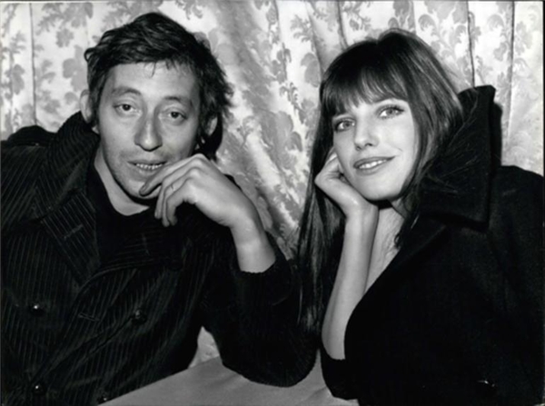 Charlotte Gainsbourg'un örnek aldığı annesi Jane Birkin: Kocama güzel görünmek için yastığımın altına göz kalemi koyup yatıyordum