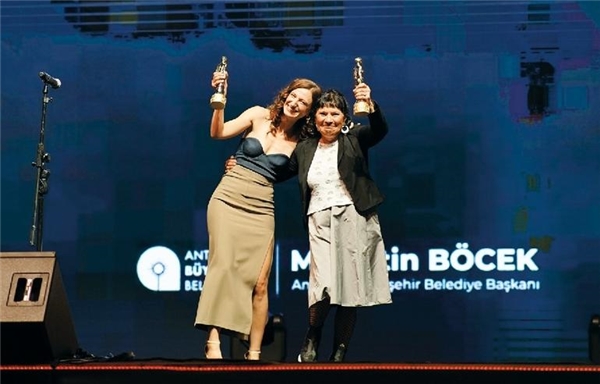 58. Antalya Altın Portakal Film Festivali'ne Nihal Yalçın ve Tamer Karadağlı arasındaki ödül gerginliği damga vurdu: Oscar'da da böyle olur