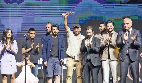 58. Antalya Altın Portakal Film Festivali'ne Nihal Yalçın ve Tamer Karadağlı arasındaki ödül gerginliği damga vurdu: Oscar'da da böyle olur
