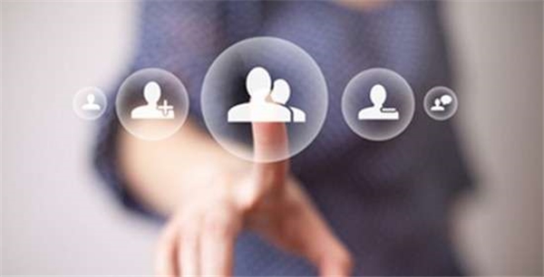 sales-person-creating-social-profile