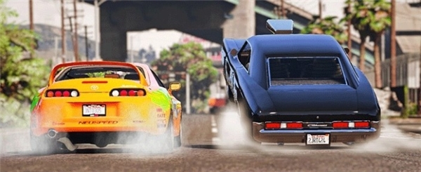 hizli-ve-ofkeli-filmindeki-unutulmaz-sahnenin-bir-de-gta-5-versiyonunu-izleyin-705x290