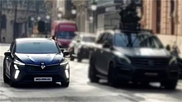 Makyajlı Clio Türkiye'de satışa çıkıyor: İşte tarihi!