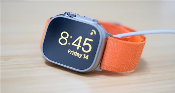 apple watch ultra</p><p>
