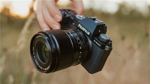 vLog hastaları için üretildi! – Fuji X-S20 inceleme!