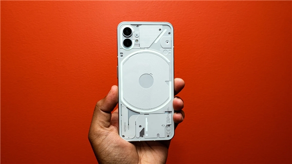 Nothing Phone (1) vs Phone (2): Karşılaştırma!