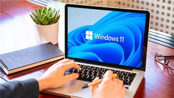 Windows 11, Çoklu Monitörlere Dinamik Yenileme Hızı Getiriyor