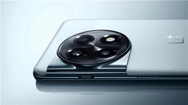 OnePlus Ace 2 Pro, 24 GB RAM ile AnTuTu'nun lideri oldu