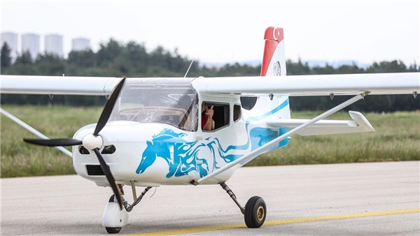 UÇAKSAN, Pakistan'a TROY T400 uçağı satışı için anlaşma imzaladı