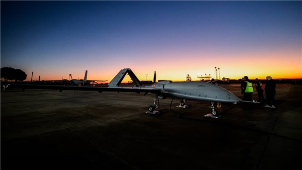 Bayraktar TB3 SİHA, 32 saat havada kalarak başarıyla test uçuşunu tamamladı