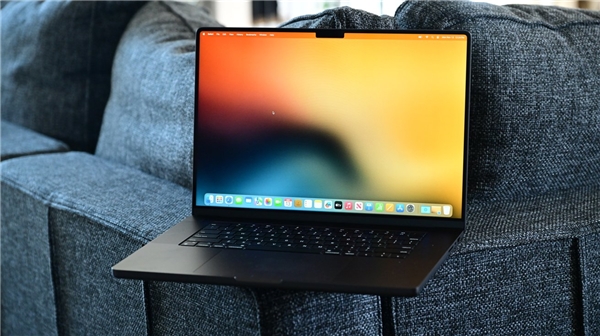Apple, M4 MacBook modellerini ne zaman çıkaracak?