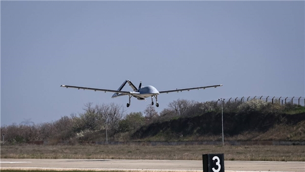 Bayraktar TB3 SİHA, 27 saat 19 dakika havada kalarak yeni bir rekor kırdı