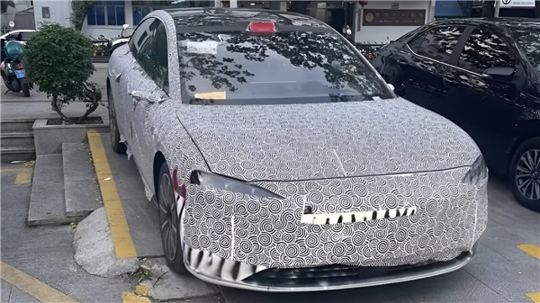 Huawei ve BAIC'in ilk lüks elektrikli aracı Nisan'da tanıtılacak