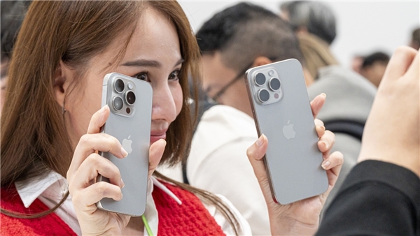 Apple, Çin'de yeni bir mağaza daha açıyor