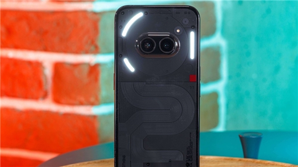 Nothing Phone (2a) Türkiye'de Tanıtıldı: Fiyatı ve Özellikleri