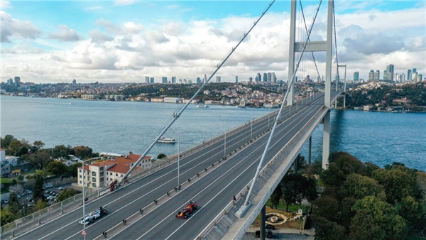 Türkiye'nin turizm gelirleri rekor seviyede, Formula 1 2026'da geri dönüyor