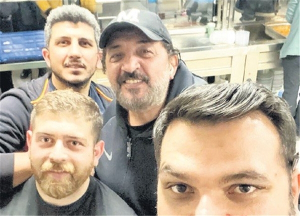 Onlar da deprem bölgesine koştu! Ünlü şefler seferber oldu Mehmet Yalçınkaya: Durmadan devam