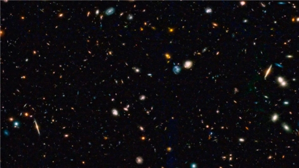 Evrenin en eski galaksileri gözler önüne seriliyor!