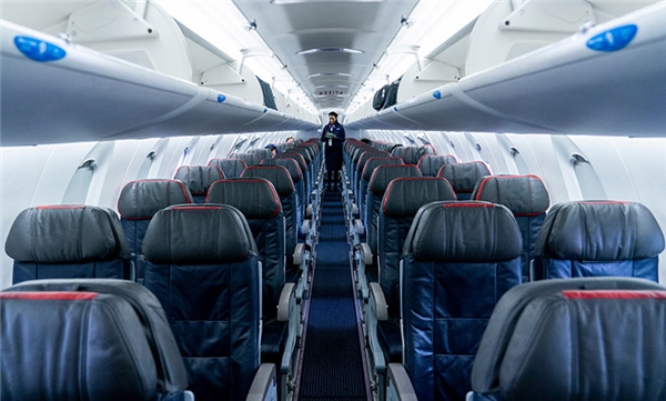 Uçaklarda First Class yolculuklar tarih mi oluyor?