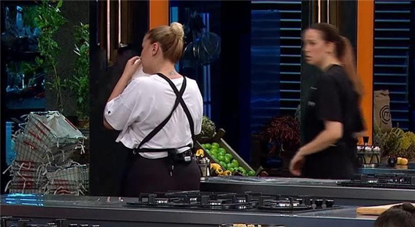 MasterChefte gergin anlar Sinirden konuşamıyorum deyip ağladı