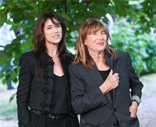 Jane Birkin hayatını kaybetti