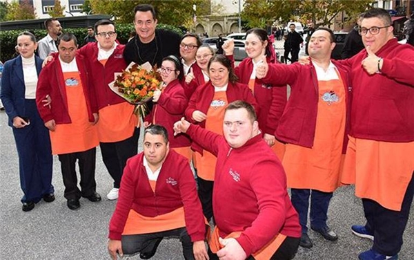 İnanın kızlarımı bile göremiyorum