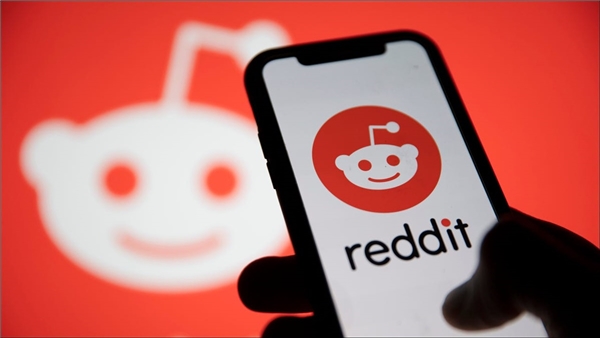 Reddit'ten dil bariyerlerini yıkacak satın alım
